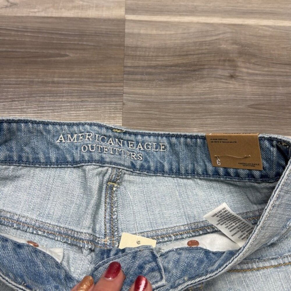 American Eagle high rise festival denim Jean shorts size 6 NWT - Picture 4 of 8